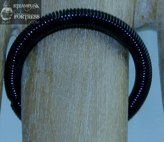 BLACK SMALL SPRING STRECH RING ADJUSTABLE SMALL RANGE SIZE 5- SIZE 8 STARR WILDE STEAMPUNK FORTRESS- MASS PRODUCED DUPLICATE