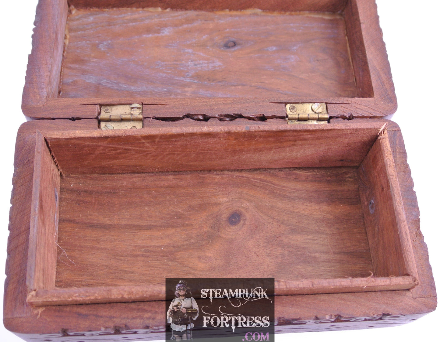 BEAUTIFUL ENGRAVED WOOD BOX FLOWERS FLORAL KEEPSAKE TRINKET JEWELRY SMALL