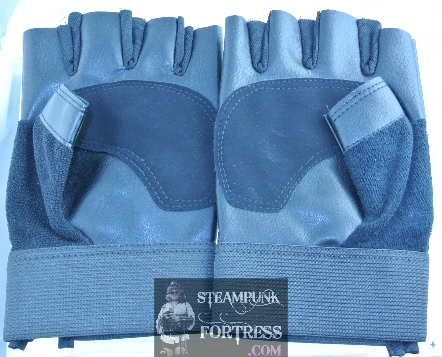 BLACK FAUX LEATHER VEGAN BRASS PIRATE CROSSED SWORDS SILVER STUDS FINGERLESS GLOVES 80S COSPLAY COSTUME HALLOWEEN- MASS PRODUCED