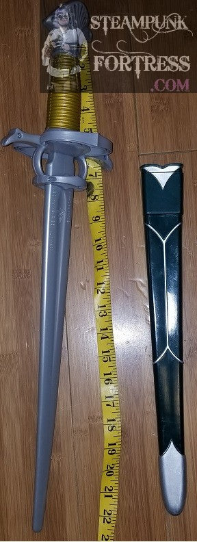 GENUINE CHRONICLES OF NARNIA PRINCE CASPIAN ELECTRONIC SWORD WITH SOUNDS AND SCABBARD GREEN TOY- MASS PRODUCED