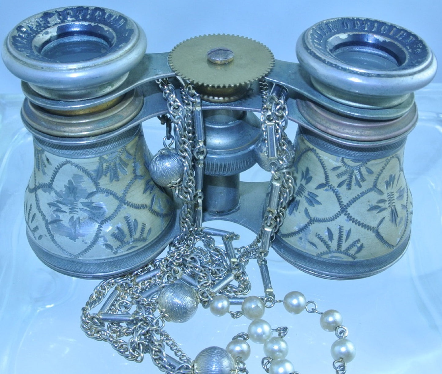 VINTAGE WHITE CREAM CHEVALIER BRASS WATCH CLOCK GEAR GOLD PEARLS CHAIN CLASP BINOCULARS OPERA GLASSES STARR WILDE STEAMPUNK FORTRESS