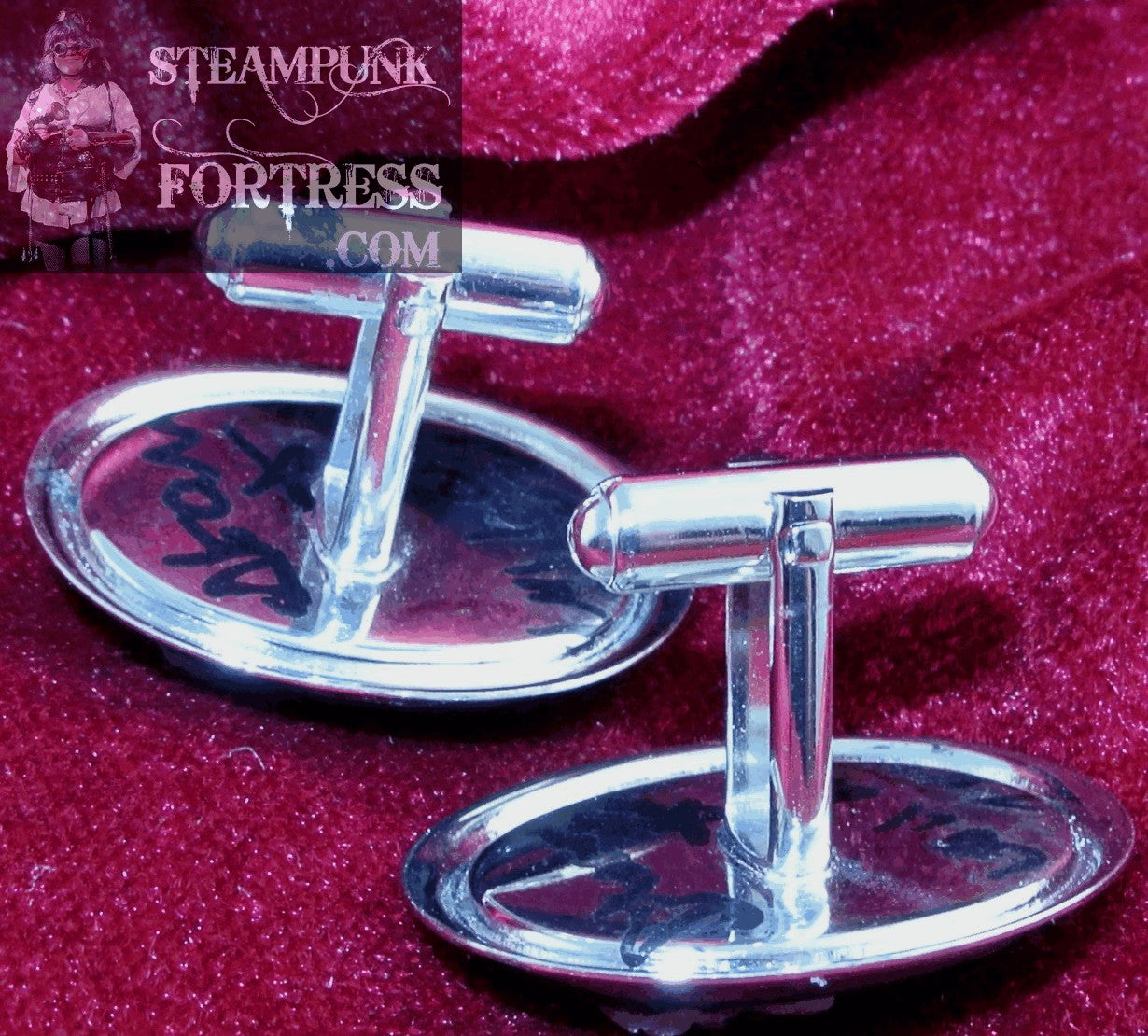 CUFFLINKS GLOW IN THE DARK CAMEO LADY SKELETON ON BLACK BACKGROUND CUFF LINKS STARR WILDE STEAMPUNK FORTRESS HALLOWEEN COSPLAY COSTUME