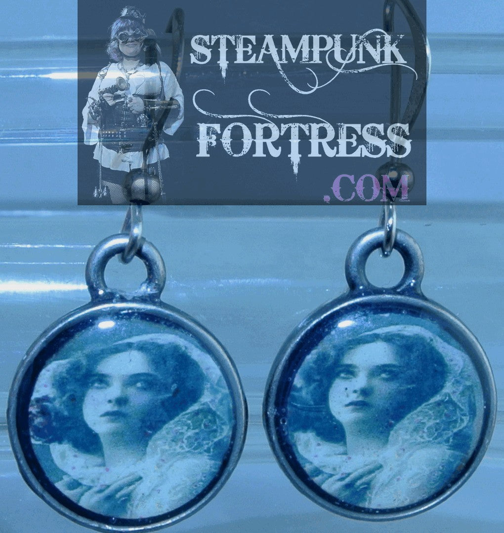 SILVER ROUND VINTAGE LADIES LACE SHROUD MANTILLA WRAP PIERCED EARRINGS STARR WILDE STEAMPUNK FORTRESS