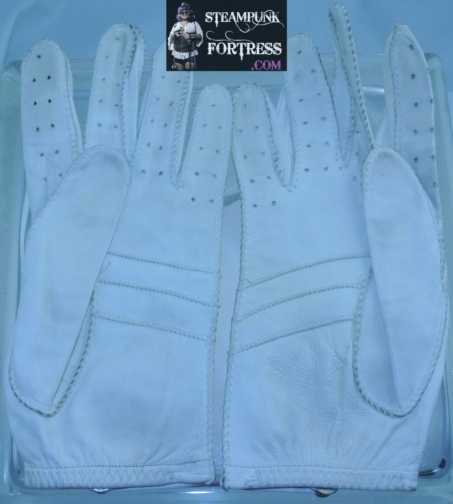 VINTAGE WHITE LEATHER SILVER RED BLUE STUDS DRIVING GLOVES SMALL COSPLAY COSTUME STARR WILDE STEAMPUNK FORTRESS