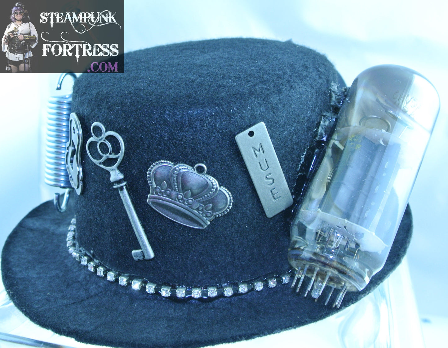 BLACK HANDCUFF SYRINGE PEN SPRING KEYHOLE KEY CROWN MUSE STICK ROCKET RHINESTONE BAND BLACK LARGE TOP HAT STARR WILDE STEAMPUNK FORTRESS