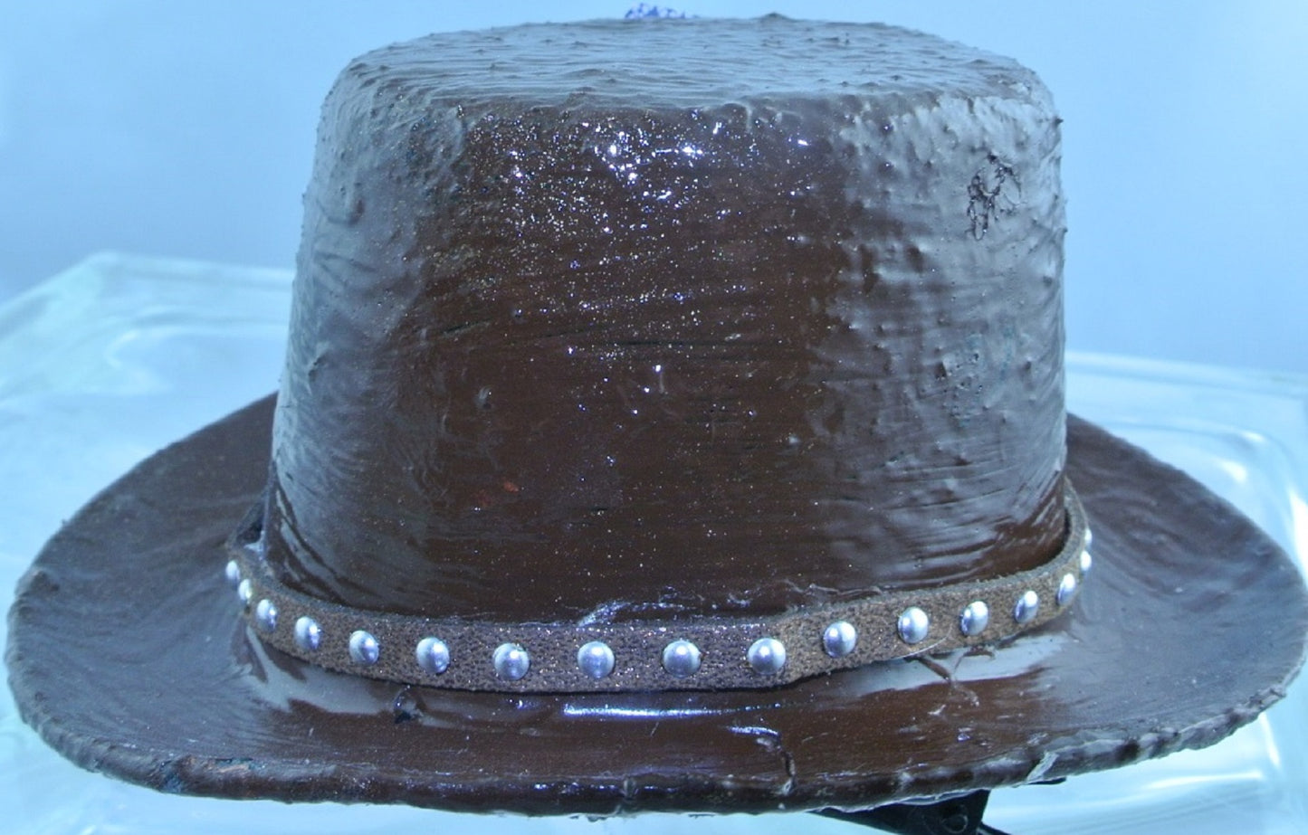 BROWN PLAYING CARDS 4 ACE KING QUEEN JACK BLACK CLOVER CLUBS 3 SILVER DICE BROWN SUEDE SILVER STUDDED RIBBON BAND XS EXTRA SMALL MINI TOP HAT ALICE IN WONDERLAND COSPLAY COSTUME HALLOWEEN POKER STARR WILDE STEAMPUNK FORTRESS