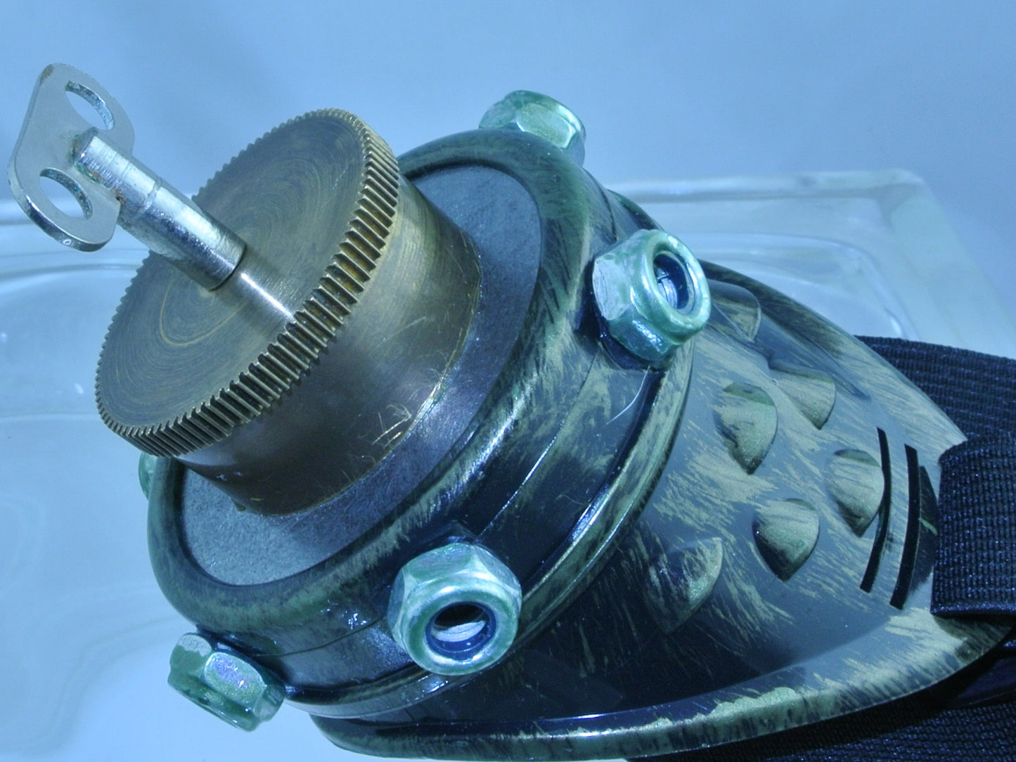 MONOCLE BRASS GREEN COPPER AUTHENTIC GENUINE WATCH CLOCK BARREL KINETIC TURN KEY GOGGLES STARR WILDE STEAMPUNK FORTRESS