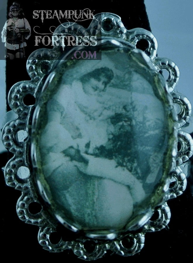 SILVER VINTAGE LADIES SNOWGIRL FLOWERS MUFF LACE EDGE ADJUSTABLE RING STARR WILDE STEAMPUNK FORTRESS