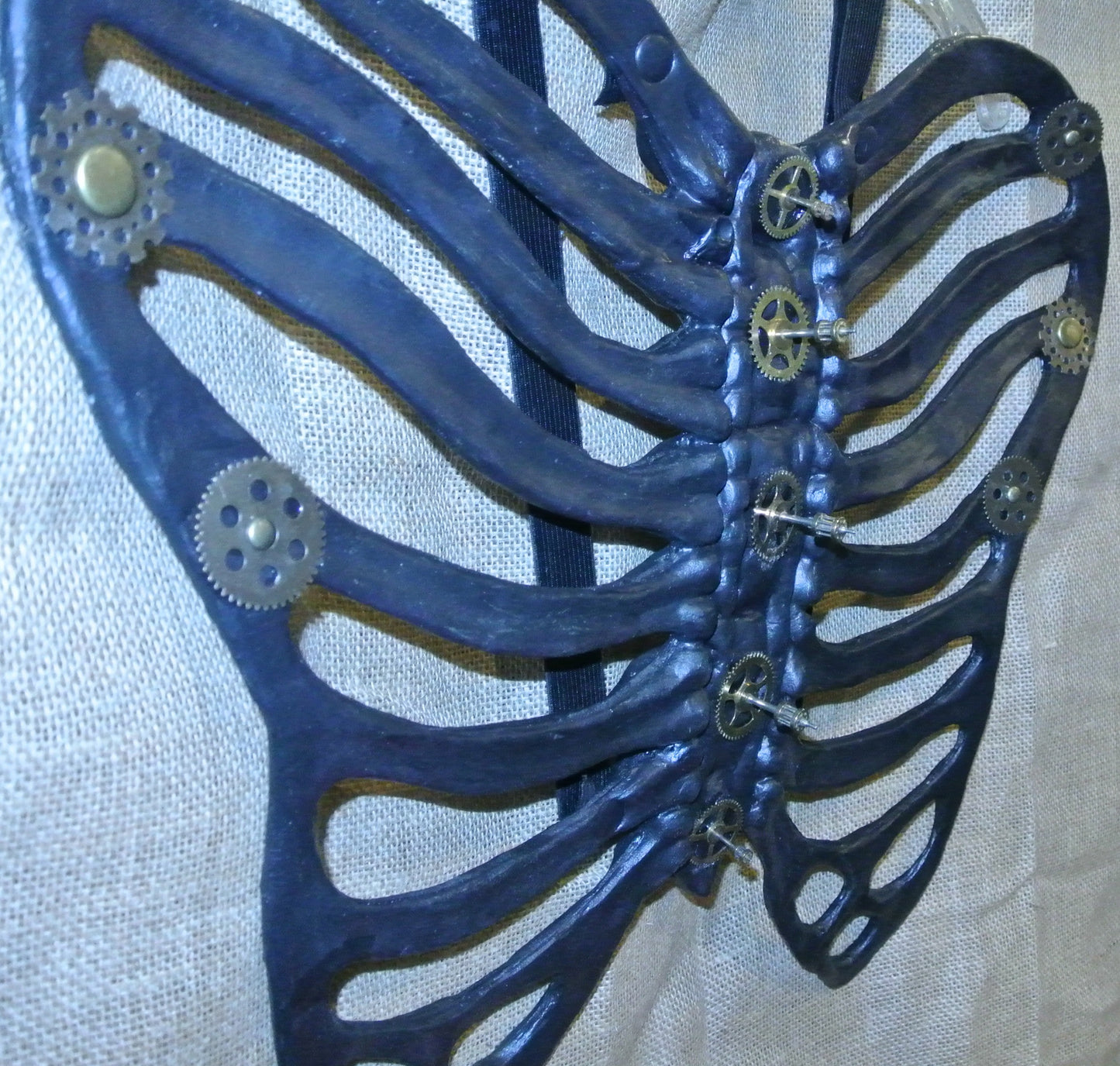 WINGS SKELETON BLACK 5 LARGE GEARS DOWN SPINE 3 LARGE BRASS GEARS WATCH CLOCK EACH SIDE STARR WILDE STEAMPUNK FORTRESS COSPLAY COSTUME