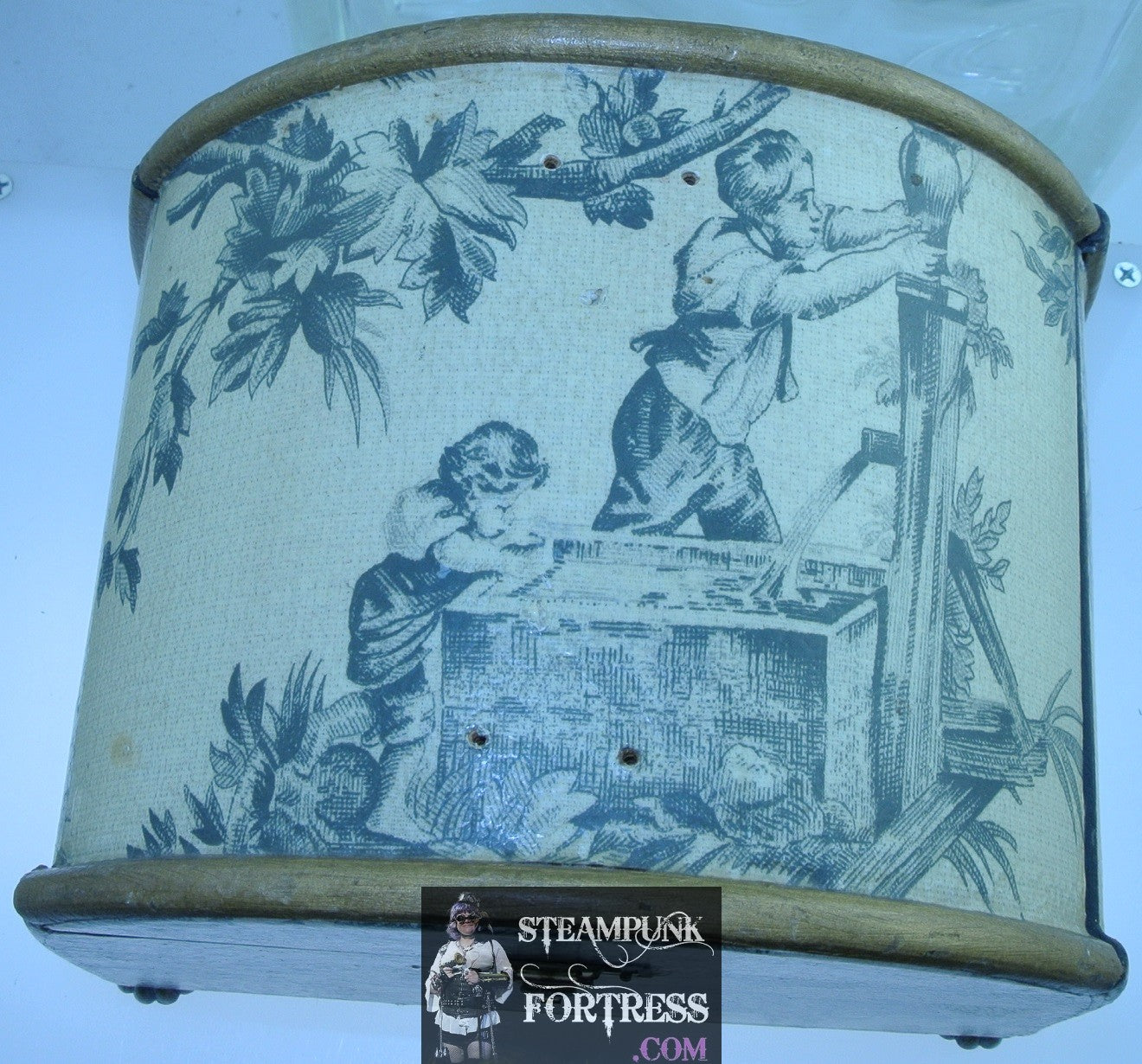 BOX TOILE PASTORAL SCENES ROUND TOP WOOD BRASS FEET KEEPSAKE TRINKET JEWELRY