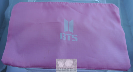 BTS BAG COSMETICS JEWELRY POUCH PINK WHITE BTS DOORS ZIPPER CLOSE TRAVEL PURSE