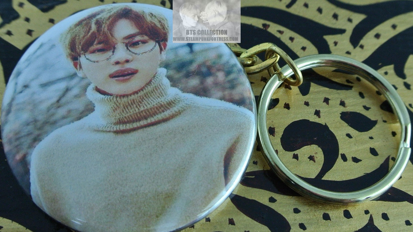 BTS BUTTON GOLD KEYCHAIN KIM SEOKJIN JIN TAN SWEATER GLASSES 2ND MUSTER KEYRING KEY CHAIN RING