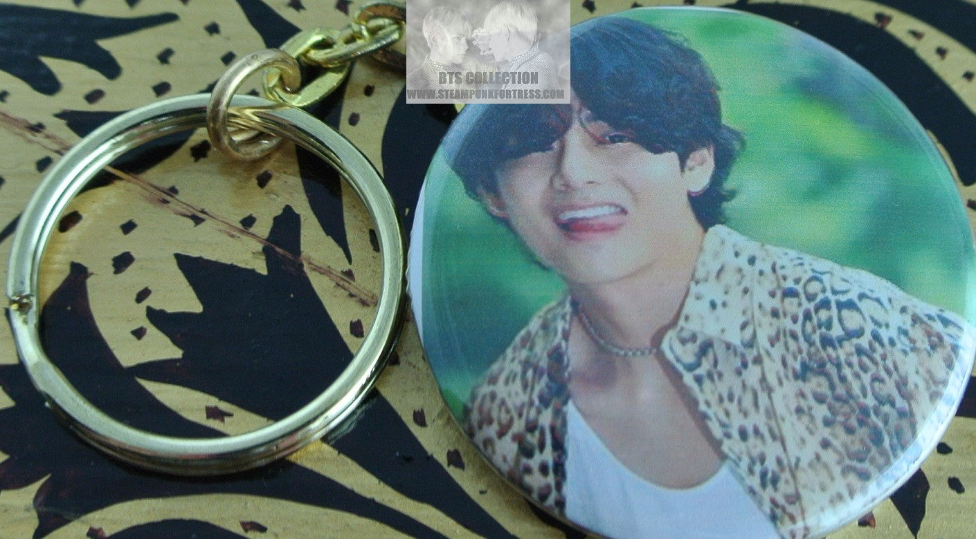 BTS BUTTON GOLD KEYCHAIN V KIM TAEHYUNG LEOPARD CELINE KEYRING KEY CHAIN RING