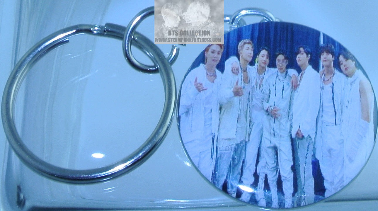 BTS BUTTON KEYCHAIN KEYRING GROUP PTD SOFI PERMISSION TO DANCE WHITE BACKSTAGE JUNGKOOK V JIMIN RM J-HOPE SUGA JIN KEY CHAIN RING