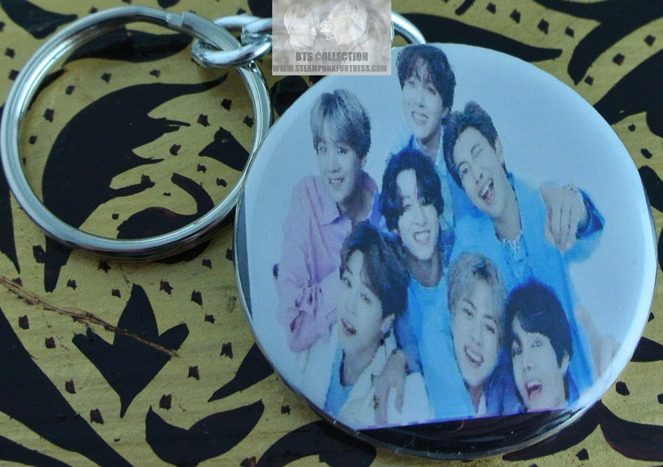 BTS BUTTON KEYCHAIN KEYRING GROUP WHITE BACKGROUND JUNGKOOK V JIMIN RM J-HOPE SUGA JIN KEY CHAIN RING