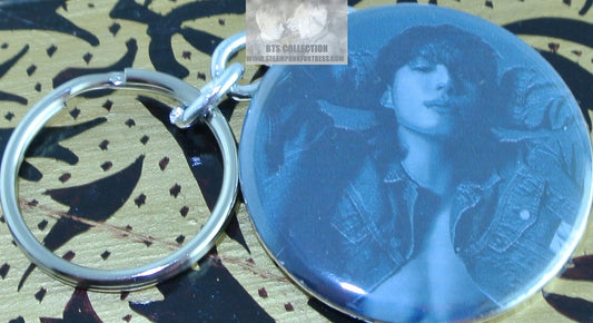 BTS BUTTON KEYCHAIN JEON JUNGKOOK CALVIN KLEIN SHIRTLESS DENIM ARMS UP BLACK WHITE KEYRING KEY CHAIN RING