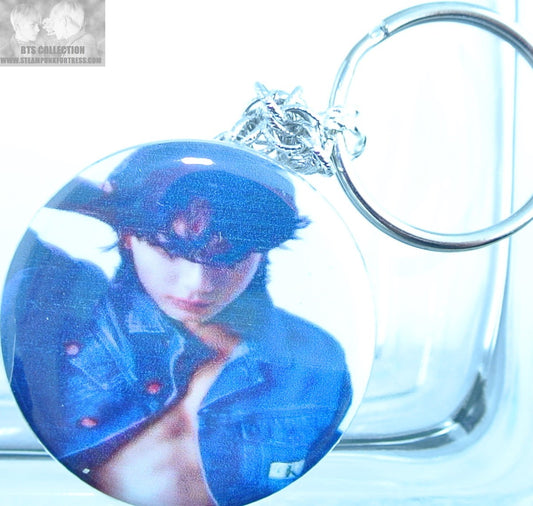 BTS BUTTON KEYCHAIN KEYRING JEON JUNGKOOK CK CALVIN KLEIN DENIM JEAN JACKET NO SHIRT ONE ARM UP KEY CHAIN RING