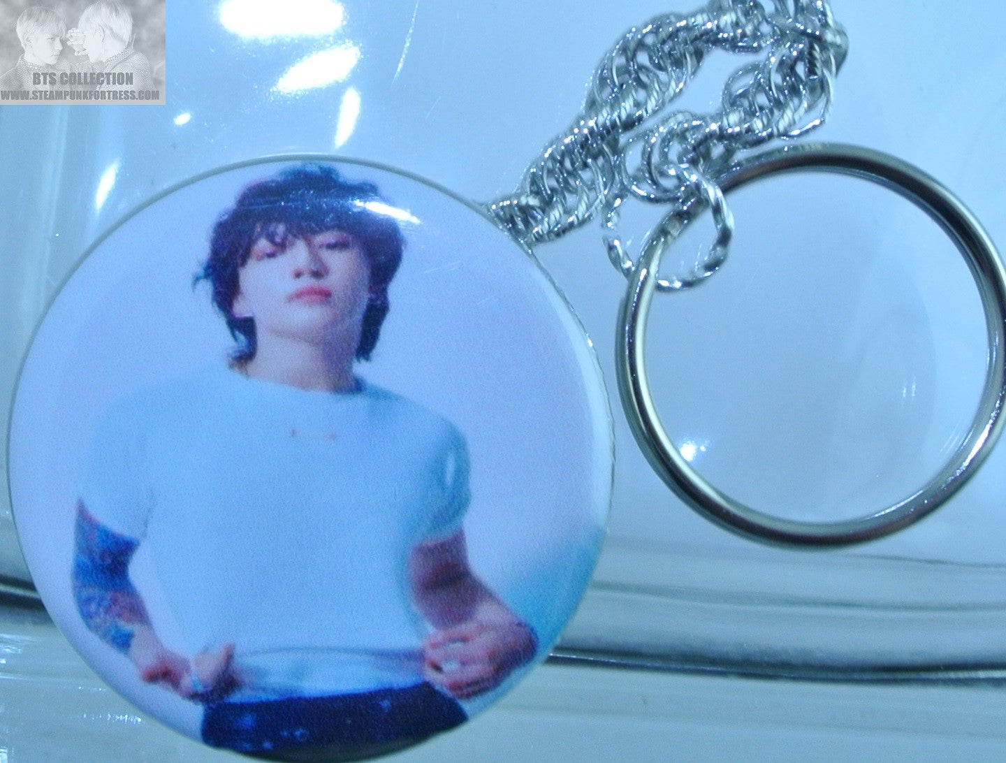 BTS BUTTON KEYCHAIN KEYRING JEON JUNGKOOK CK CALVIN KLEIN LIFTING WHITE T SHIRT KEY CHAIN RING