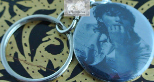 BTS BUTTON KEYCHAIN JEON JUNGKOOK CALVIN KLEIN PENSIVE WHITE SHIRT BLACK WHITE KEYRING KEY CHAIN RING