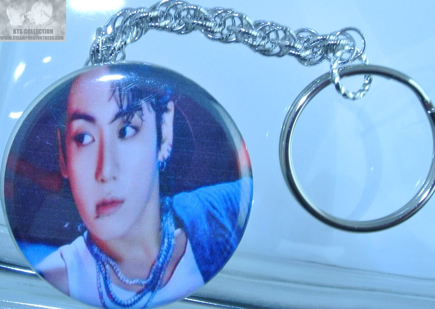 BTS BUTTON KEYCHAIN KEYRING JEON JUNGKOOK GOLDEN BLUE SWEATER OFF SHOULDER KEY CHAIN RING