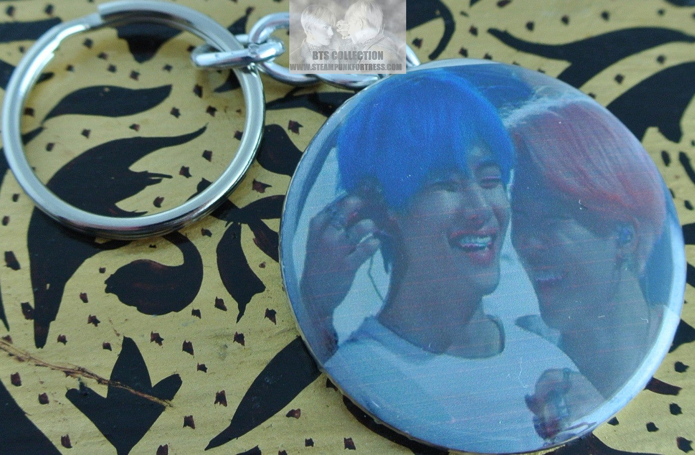 BTS BUTTON KEYCHAIN PARK JIMIN V KIM TAEHYUNG BLUE PINK HAIR KEYRING KEY CHAIN RING