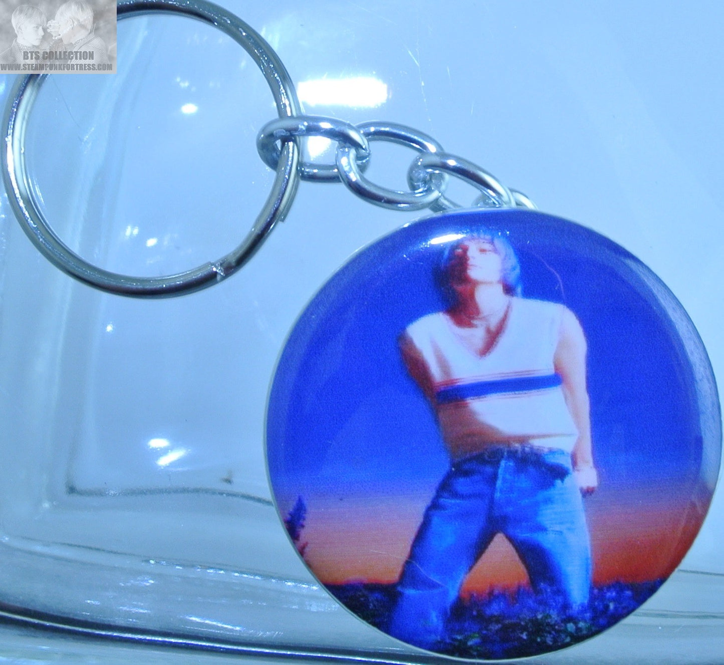 BTS BUTTON KEYCHAIN KEYRING V KIM TAEHYUNG BAZZAR STRIPED VEST BLUE HAIR KEY CHAIN RING