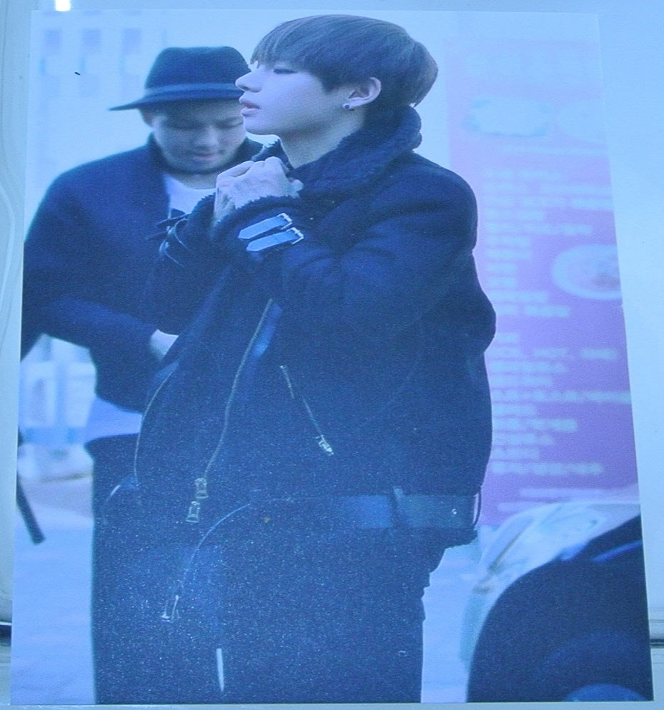 BTS PHOTOCARD V KIM TAEHYUNG BLACK COAT AIRPORT FASHION 010DO FANSITE PHOTO CARD TAE-HYUNG