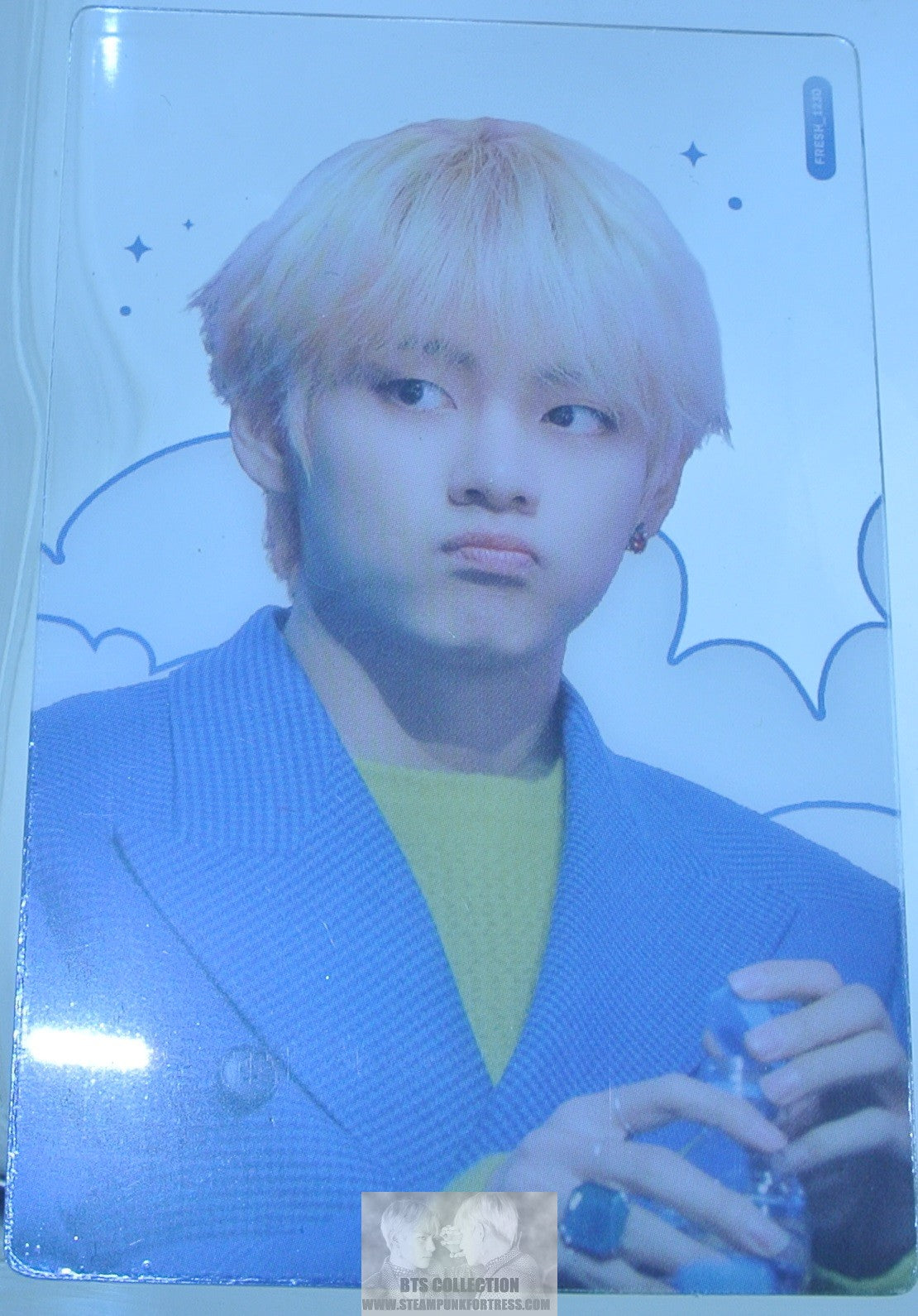 BTS PHOTOCARD V KIM TAEHYUNG CLEAR BLUE JACKET YELLOW SWEATER FRESH FANSITE PHOTO CARD TAE-HYUNG