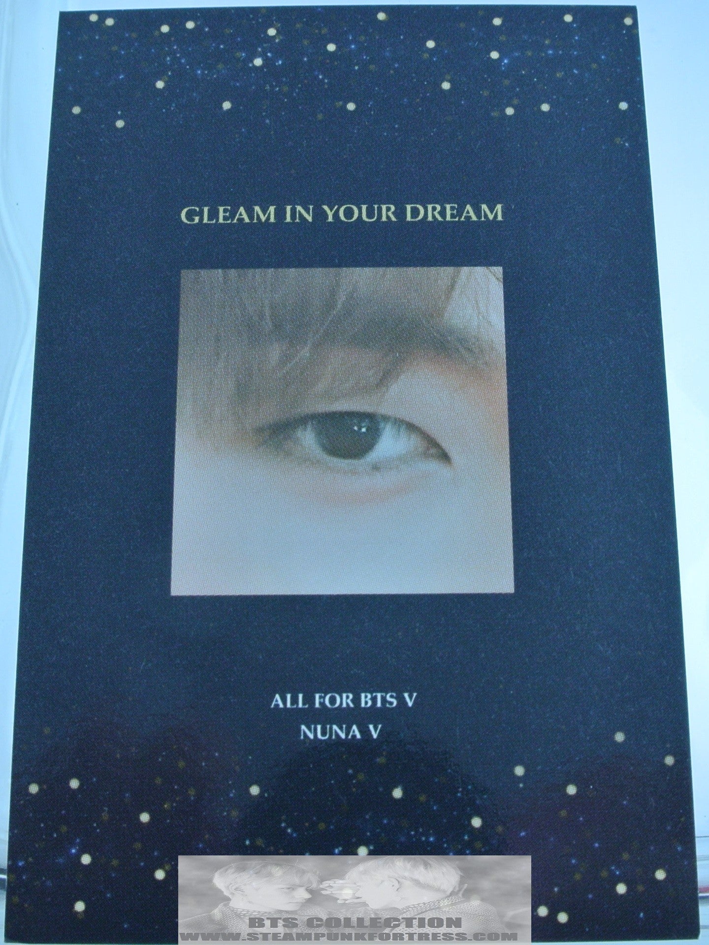 BTS V KIM TAEHYUNG FANSITE PHOTOCARD BROWN SUIT GLEAM IN YOUR DREAM NUNA V PHOTO CARD
