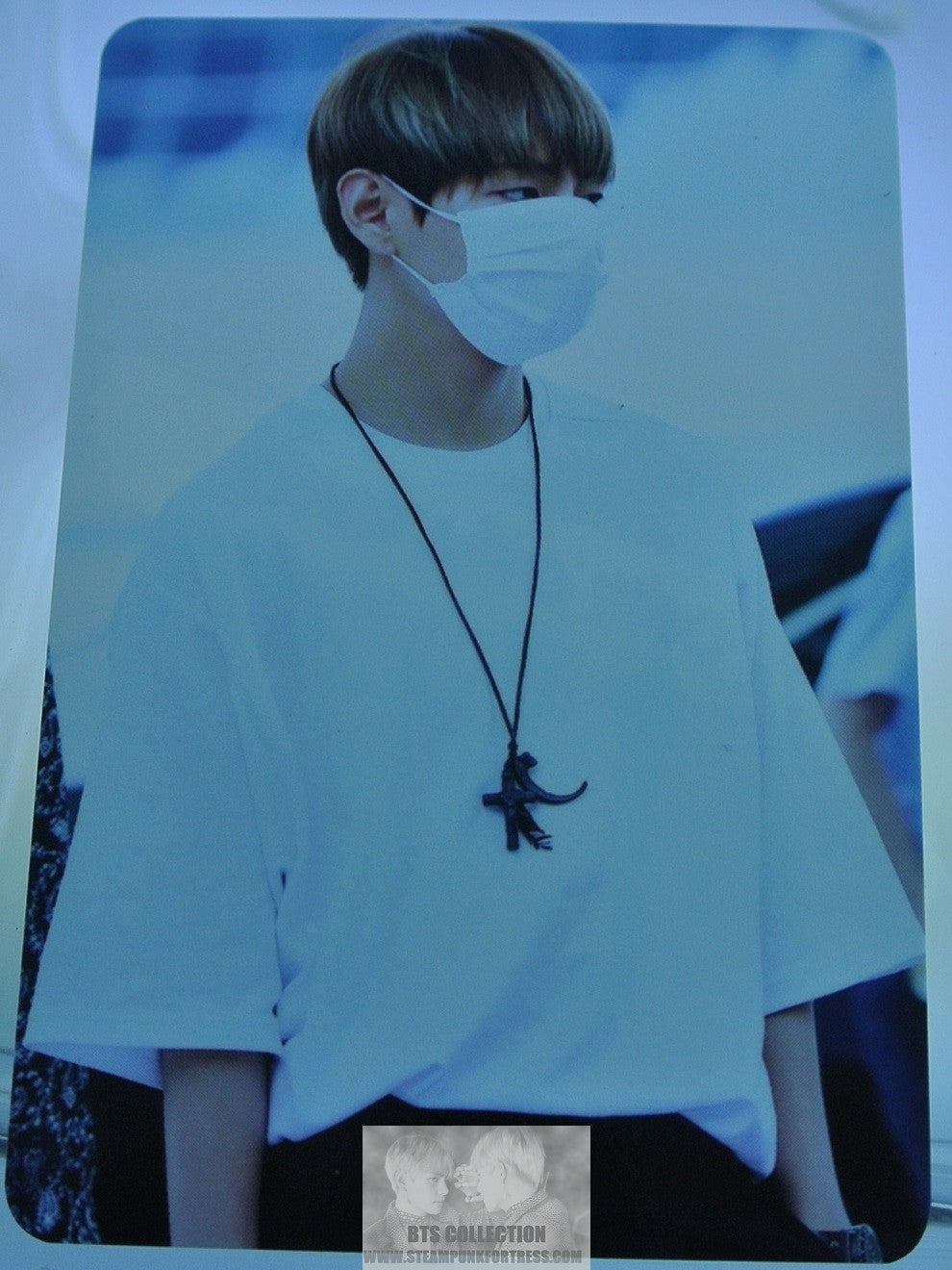 BTS PHOTOCARD V KIM TAEHYUNG VELICITAS FANSITE MASK WHITE SHIRT ONE OF A KIND PHOTO CARD