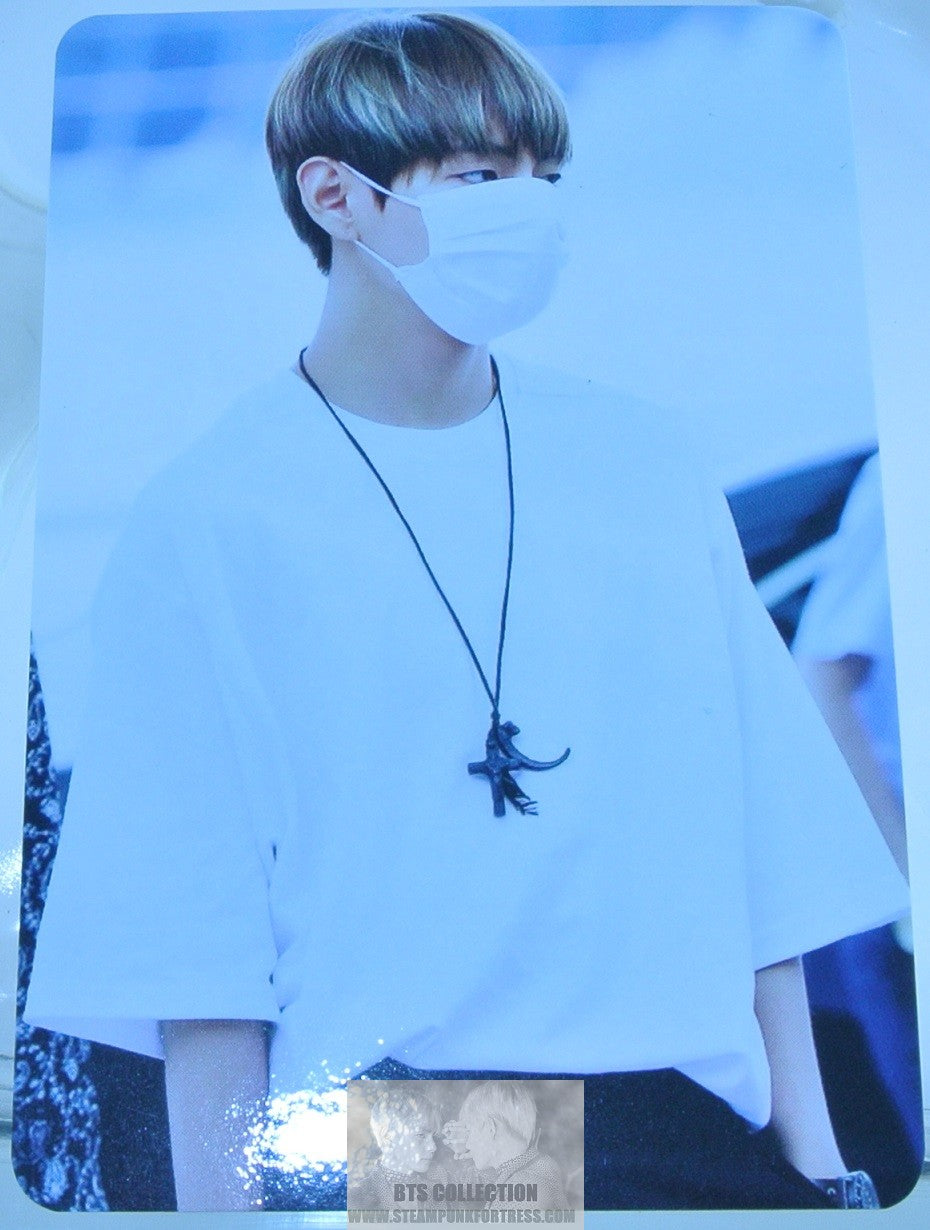 BTS PHOTOCARD V KIM TAEHYUNG VELICITAS FANSITE MASK WHITE SHIRT ONE OF A KIND PHOTO CARD