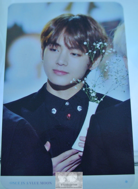 BTS PHOTOCARD V KIM TAEHYUNG VIA FANSITE SPARKLER AWARD BLACK JACKET ONCE IN A VLUE MOON PHOTO CARD