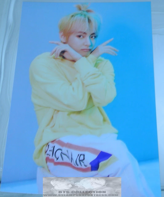 BTS V KIM TAEHYUNG PHOTO 4" X 6" YELLOW SWEATER BLOND HIGH PONYTAIL FANSITE