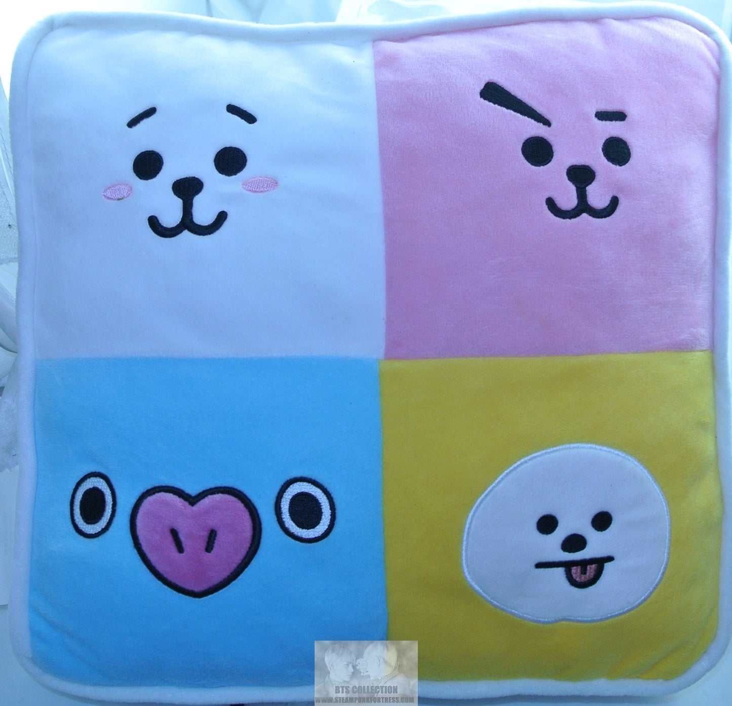 BTS PILLOW SQUARE BT21 CUSHION THROW FACES VAN COOKY TATA CHIMMY KOYA MANG SHOOKY RJ JUNGKOOK V JIMIN RM J-HOPE SUGA JIN OFFICIAL MERCHANDISE