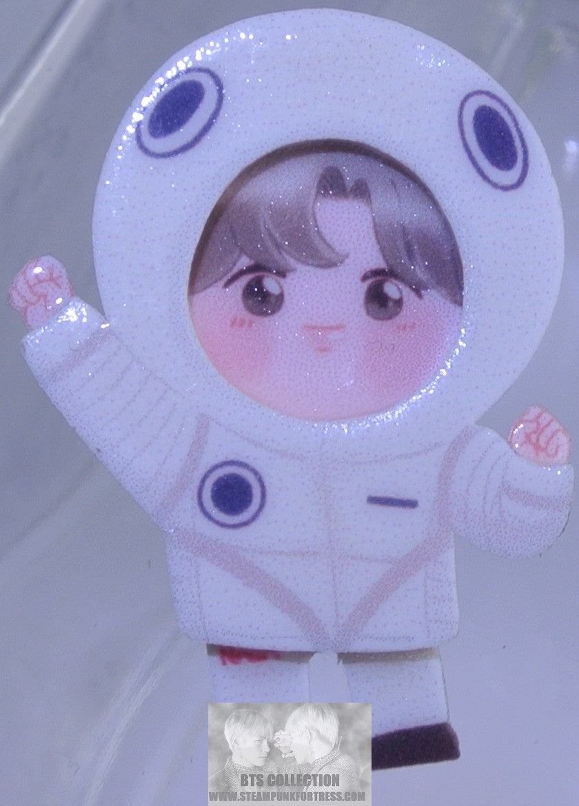 BTS ACRYLIC PIN BADGE BUTTON KIM NAMJOON RM 2018 MAMAS ASTRONAUT ANPANMAN