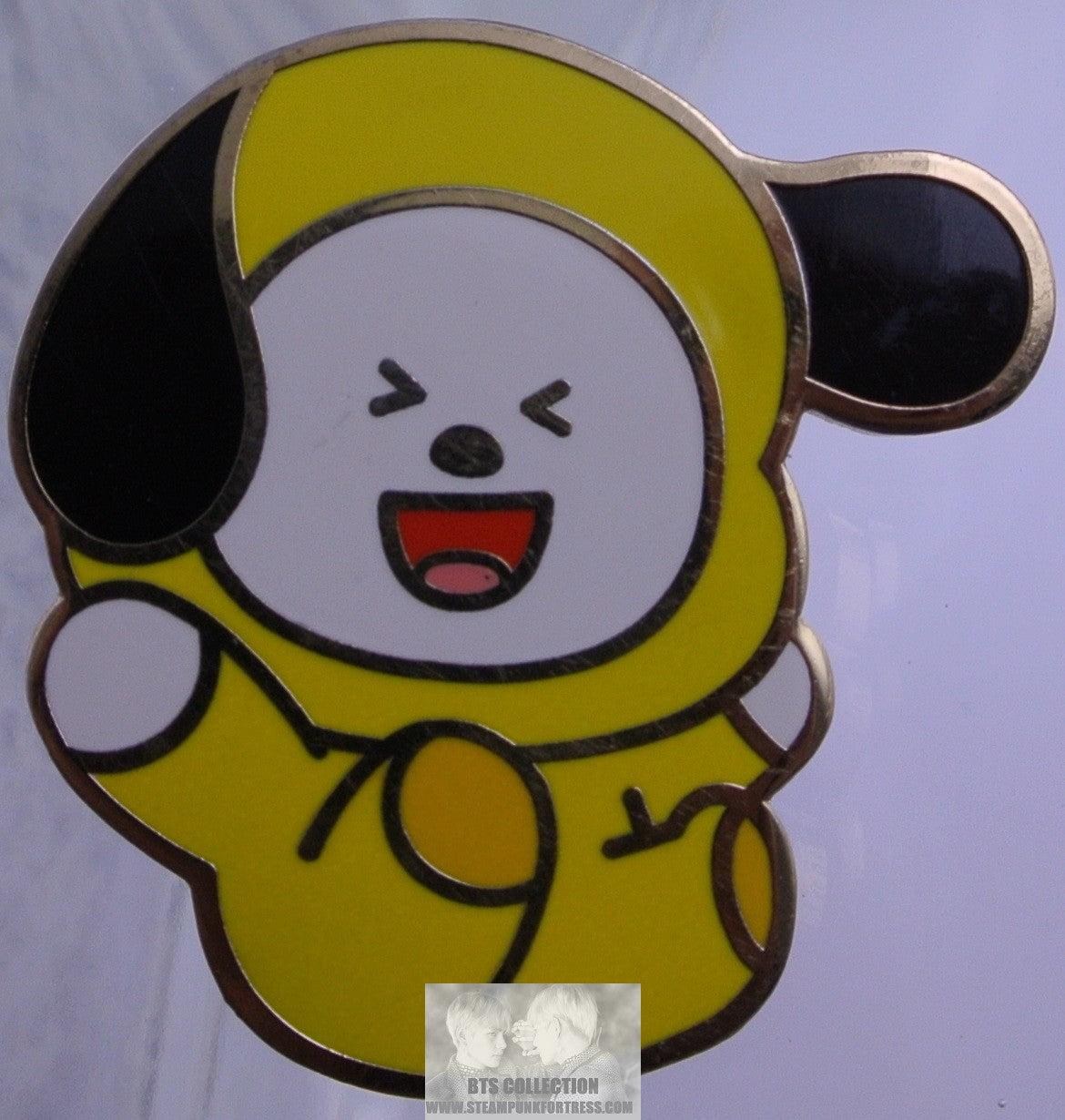 BTS ENAMEL PIN BADGE GOLD BT21 CHIMMY FALLING PARK JIMIN OFFICIAL MERCHANDISE BUTTON