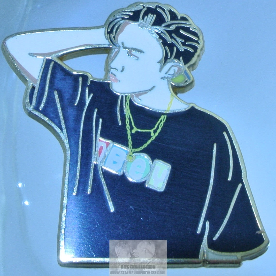 BTS ENAMEL PIN GOLD J-HOPE JUNG HOSEOK DYNAMITE BLACK T SHIRT BADGE BUTTON