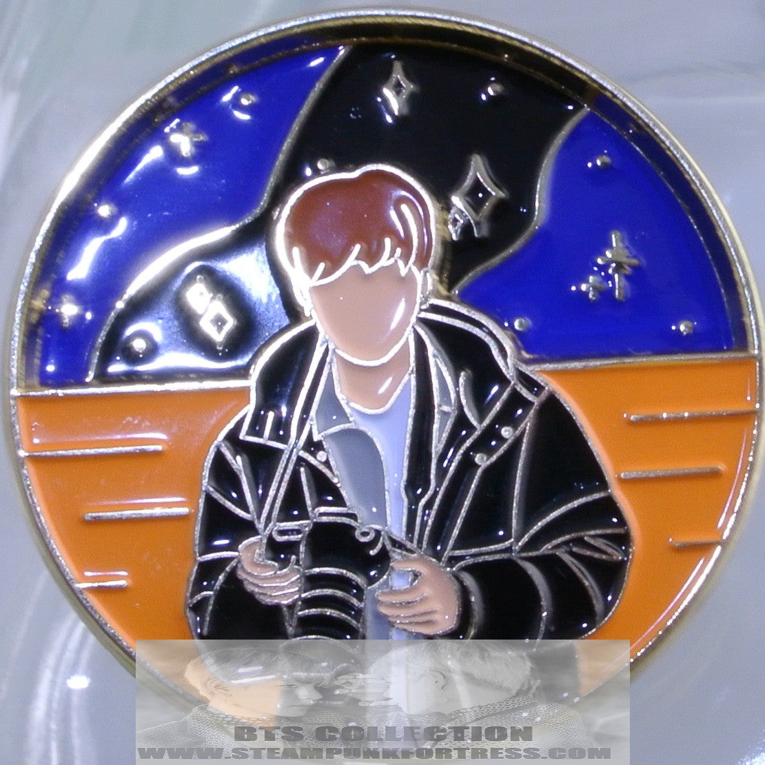 BTS ENAMEL PIN BADGE BUTTON JEON JUNGKOOK GOLD SPINNER GOLDEN CLOSET FILMS CAMERA DAY NIGHT