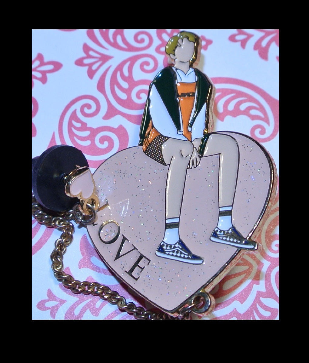 BTS ENAMEL PIN GOLD RM KIM NAMJOON LOVE YOURSELF ANSWER PINK GLITTER HEART CHAIN BADGE BUTTON