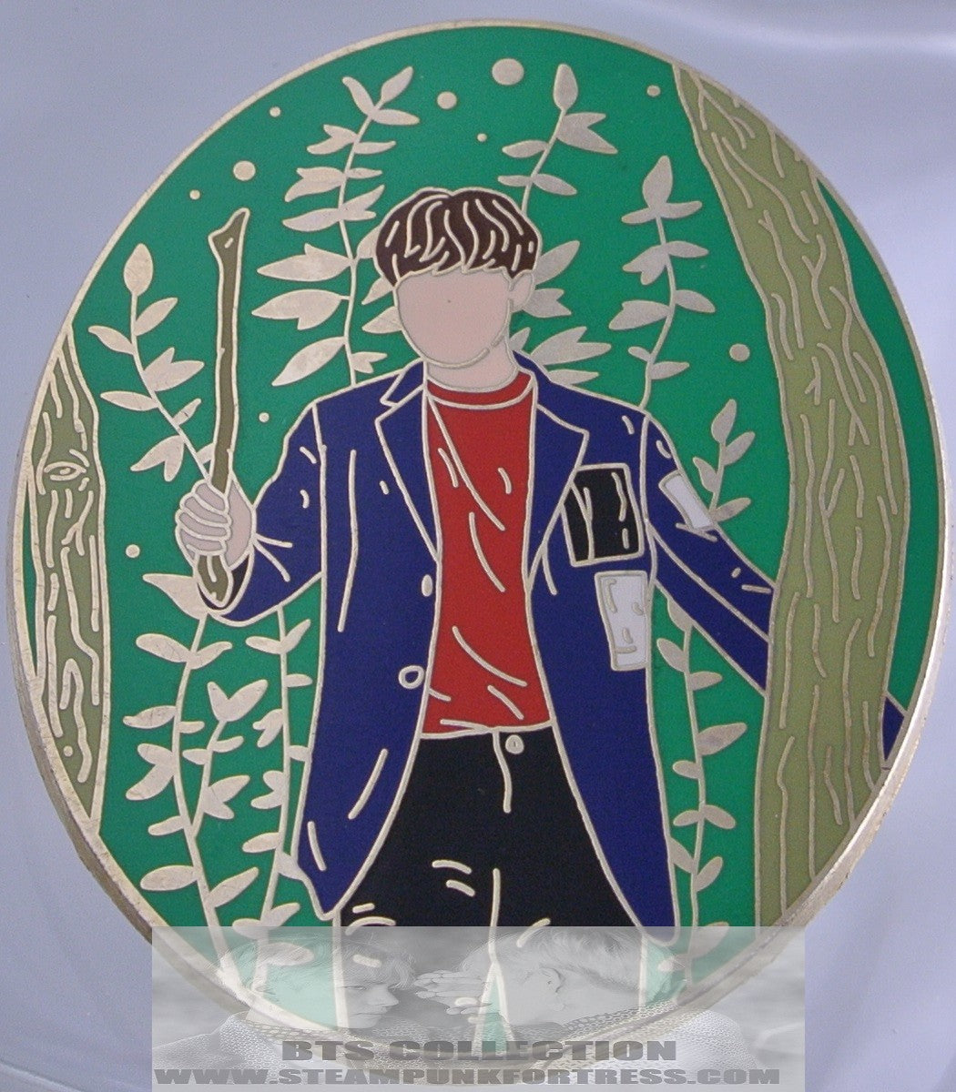 BTS ENAMEL PIN GOLD SUGA MIN YOONGI HYYH OVAL MOST BEAUTIFUL MOMENT IN LIFE LW PINS GOLD GREEN BACKGROUND BADGE BUTTON