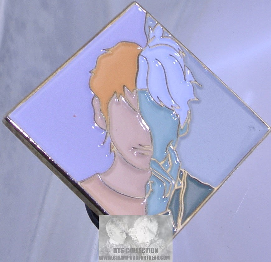 BTS ENAMEL PIN BADGE BUTTON KIM TAEHYUNG V GOLD LOVE YOURSELF ANSWER SPLIT