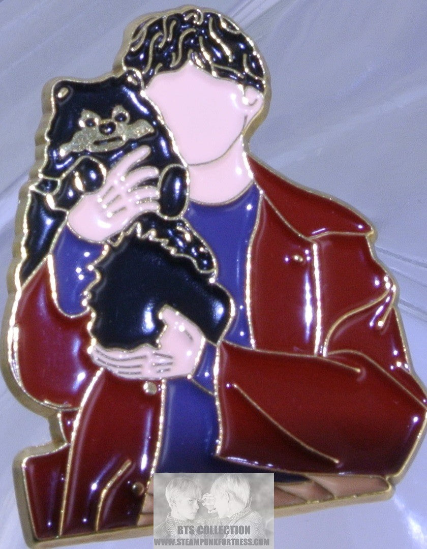 BTS NEW ENAMEL PIN V KIM TAEHYUNG YEONTAN BROWN JACKET GOLD BADGE BUTTON