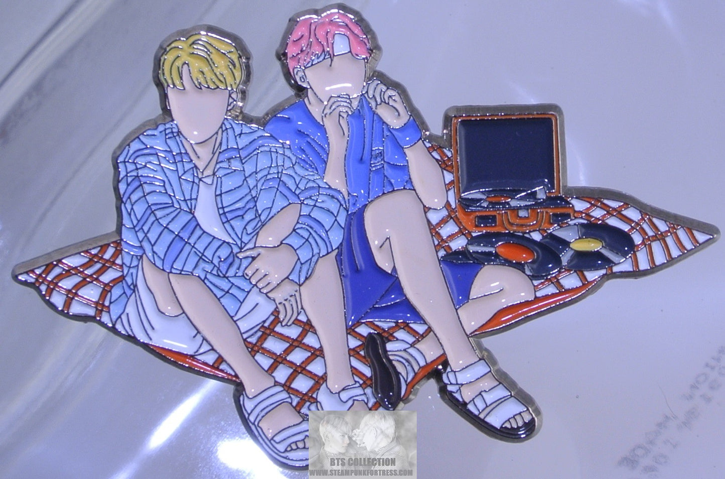 BTS ENAMEL PIN SILVER PARK JIMIN JEON JUNGKOOK SAIPAN PICNIC APHELION PINS BADGE BUTTON