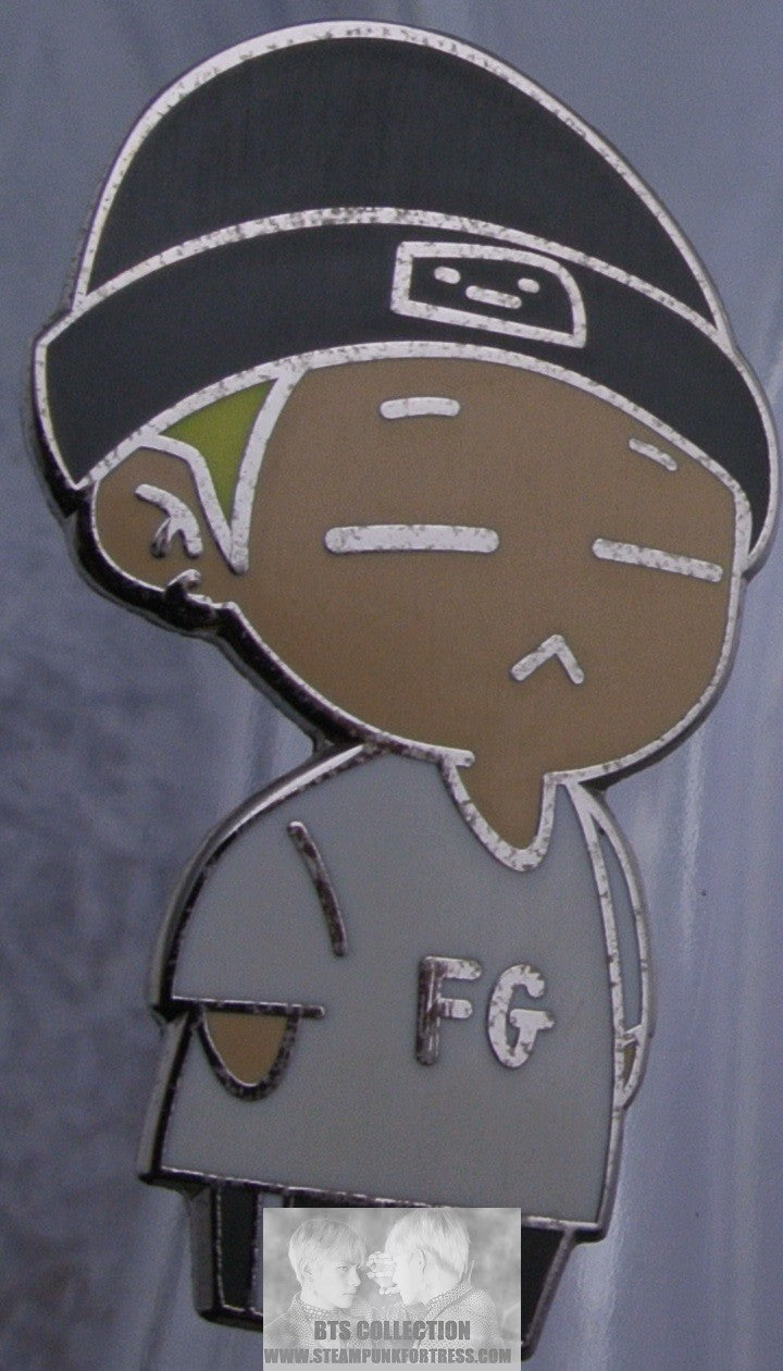 BTS ENAMEL PIN BADGE BUTTON SUGA MIN YOONGI SILVER BLOND HAIR WHITE FG FEAR OF GOD SHIRT GREY BEANIE