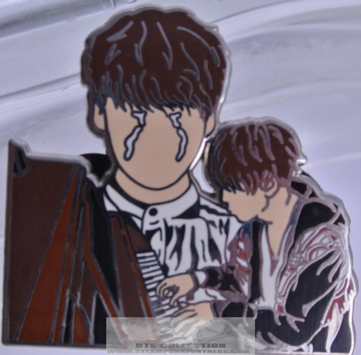 BTS ENAMEL PIN BADGE BUTTON SILVER SUGA MIN YOONGI FIRST LOVE PERFORMANCE PIANO 2 FRAMES CRYING