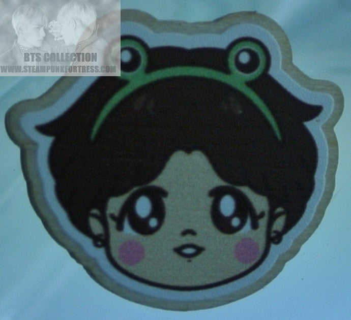 BTS WOOD PIN JEON JUNGKOOK CHIBI FROG EYES HEADBAND BADGE BUTTON