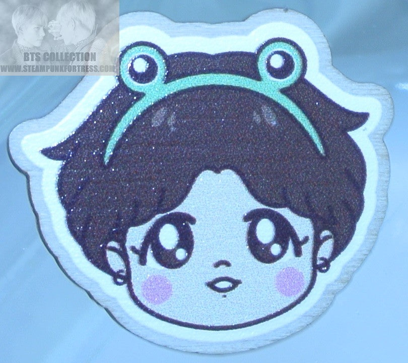 BTS WOOD PIN JEON JUNGKOOK CHIBI FROG EYES HEADBAND BADGE BUTTON