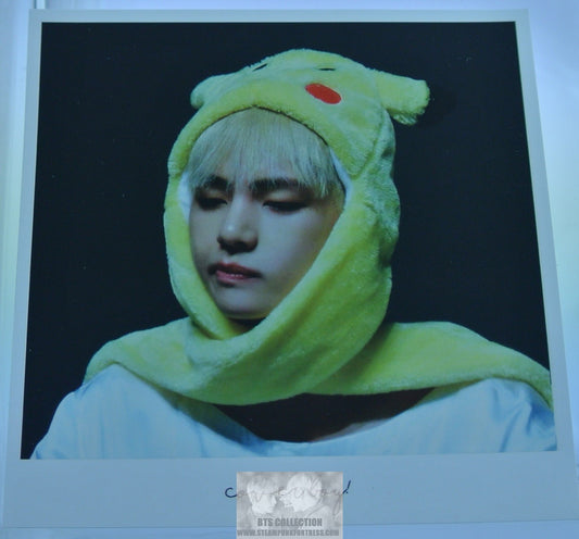 BTS POLAROID V KIM TAEHYUNG VTAC FANSITE PIKACHU HAT FANSIGN BLOND HAIR COVERBOY PHOTO