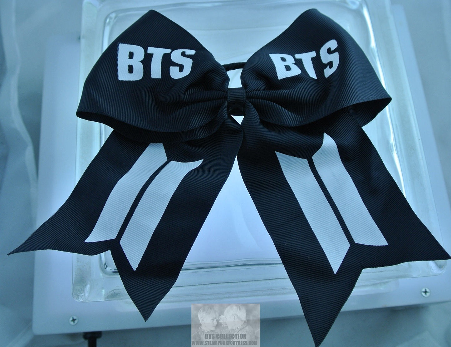 BTS PONYTAIL HOLDER GROUP BLACK BOW WHITE DOORS JUNGKOOK V JIMIN RM J-HOPE SUGA JIN SEAMLESS HAIR TIE