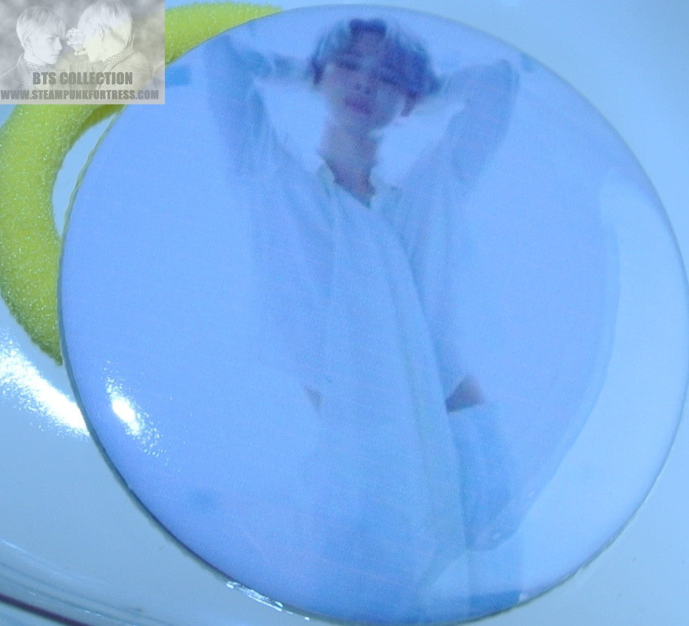 BTS BUTTON PONYTAIL HOLDER PARK JIMIN WHITE OUTFIT DICON SHOOT ARMS UP SEAMLESS HAIR TIE